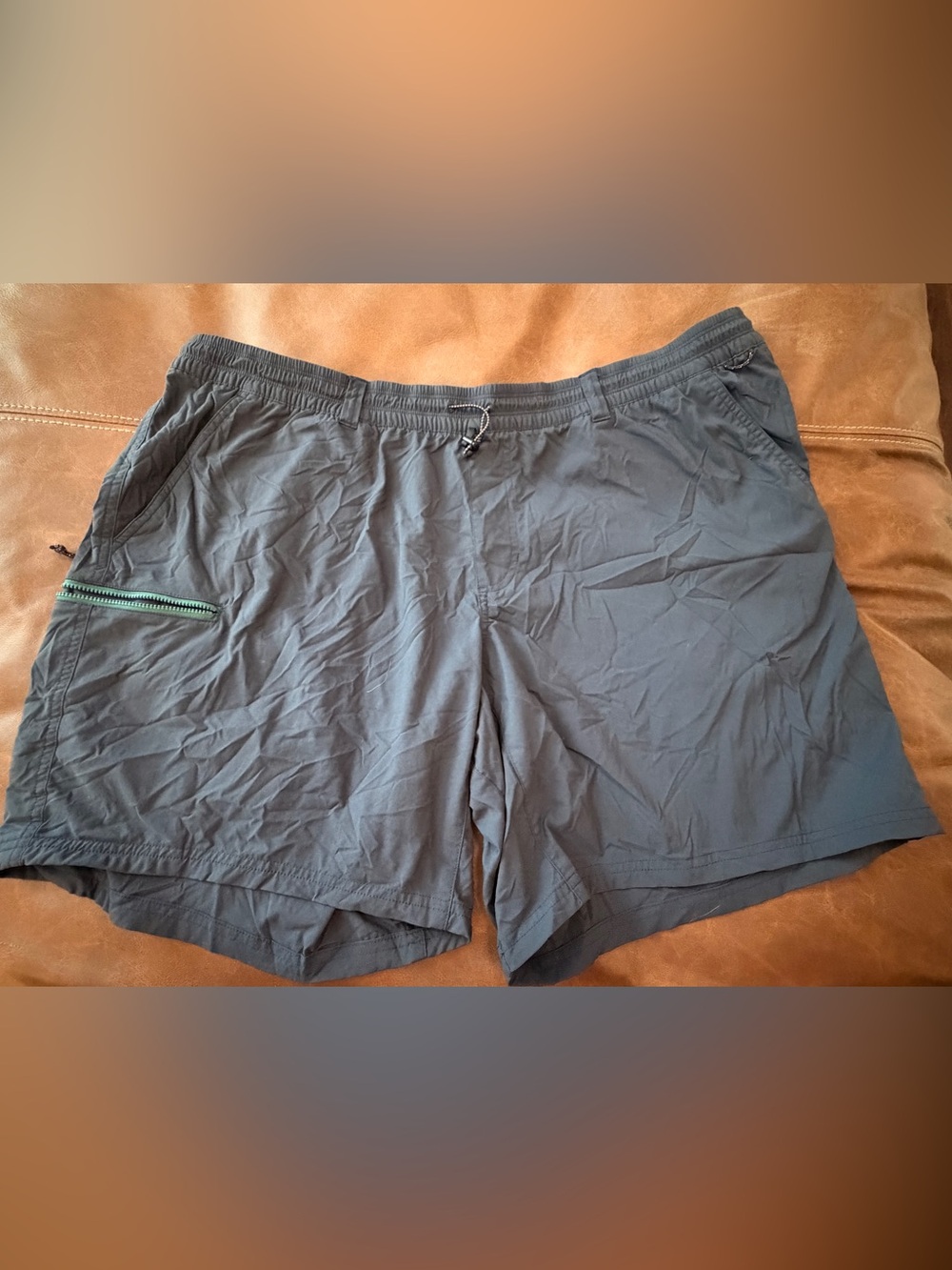 REI men’s shorts 2X